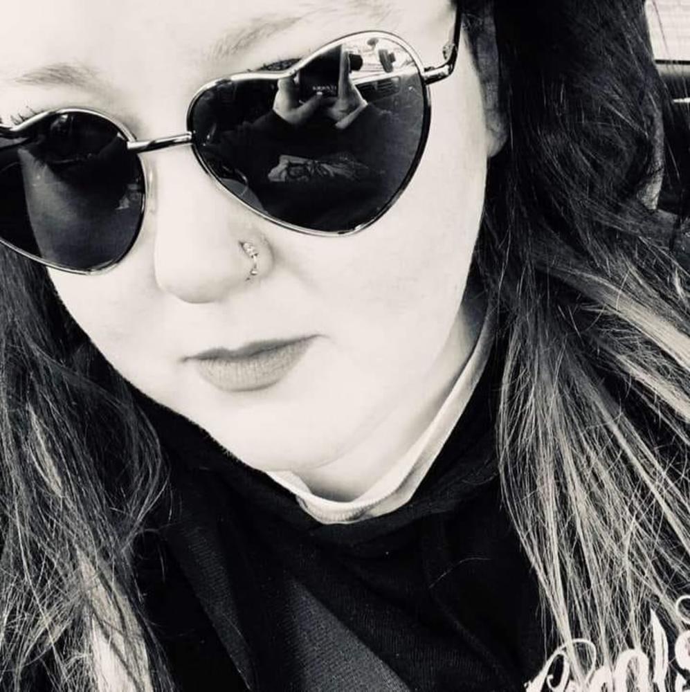 Meet your Posher, Bobbi rene